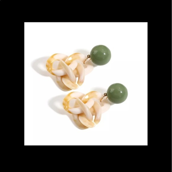 NWT Tan Tortoiseshell & Green Chain Link Chinoiserie Acrylic Drop Earrings - Picture 5 of 9